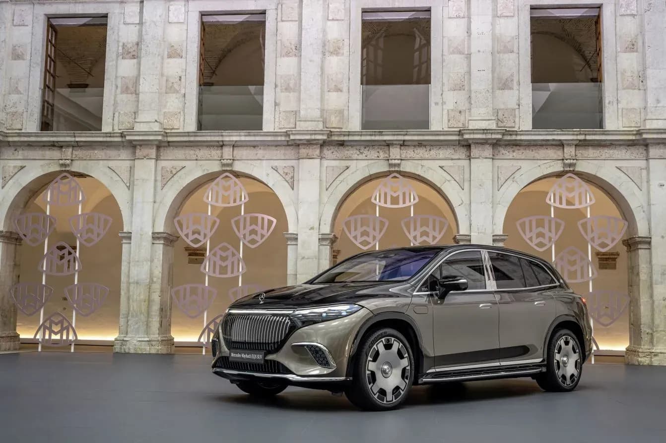MERCEDES-BENZ-Maybach-EQS-SUV