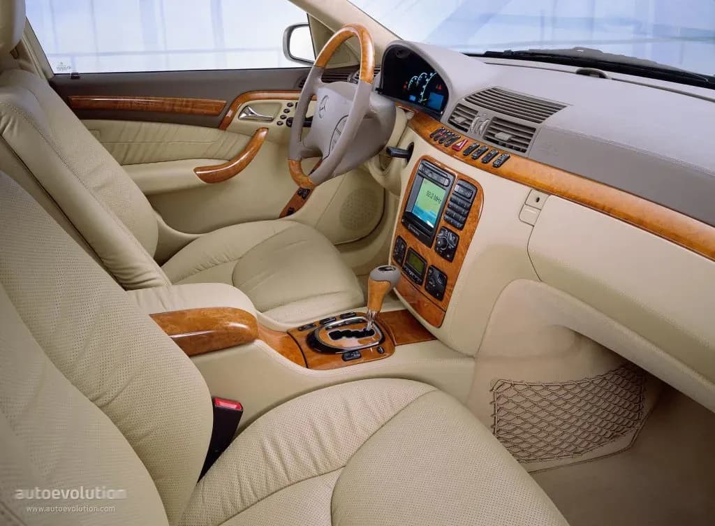 MERCEDES-BENZ-Pullman