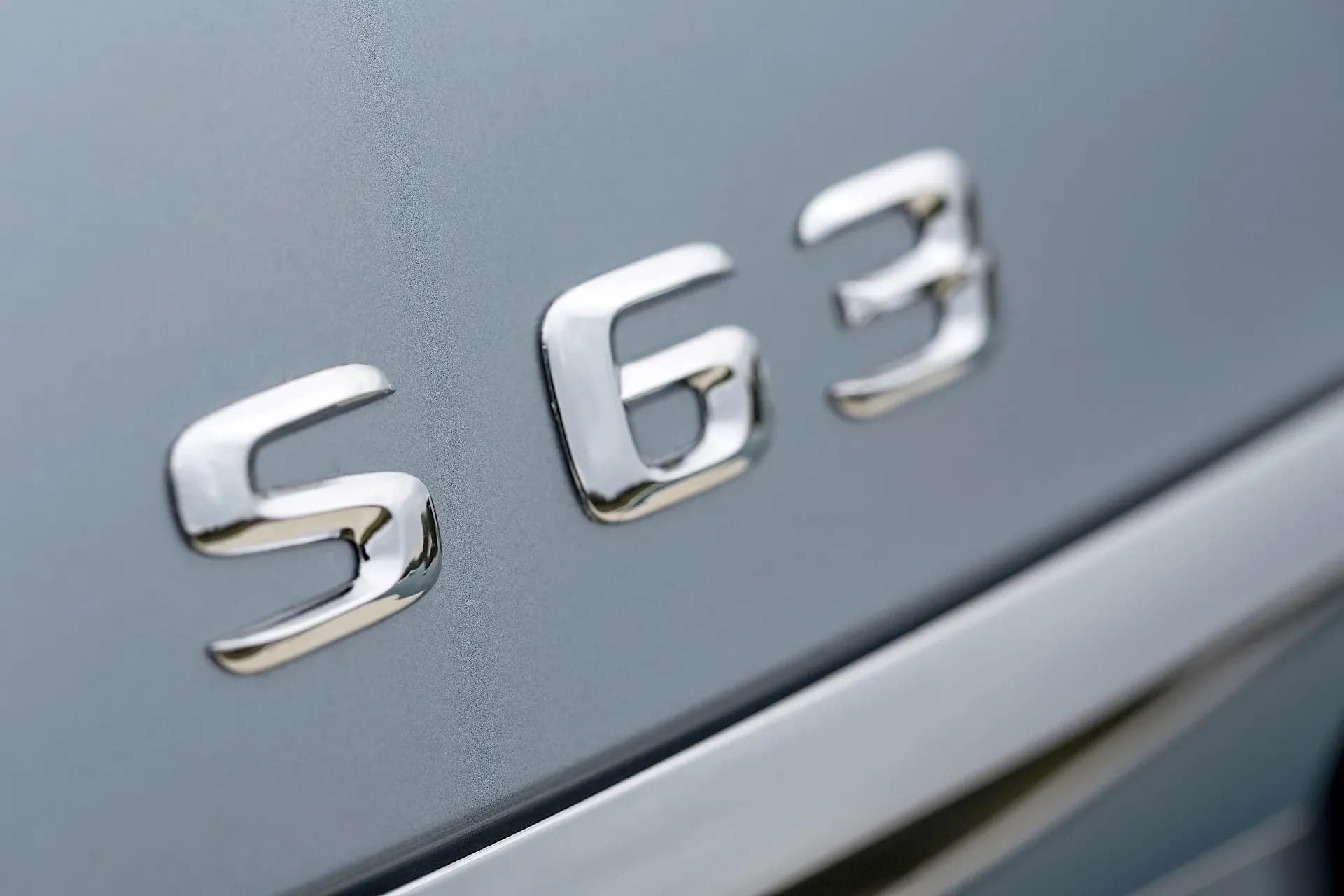 MERCEDES-BENZ-S-Klasse-AMG