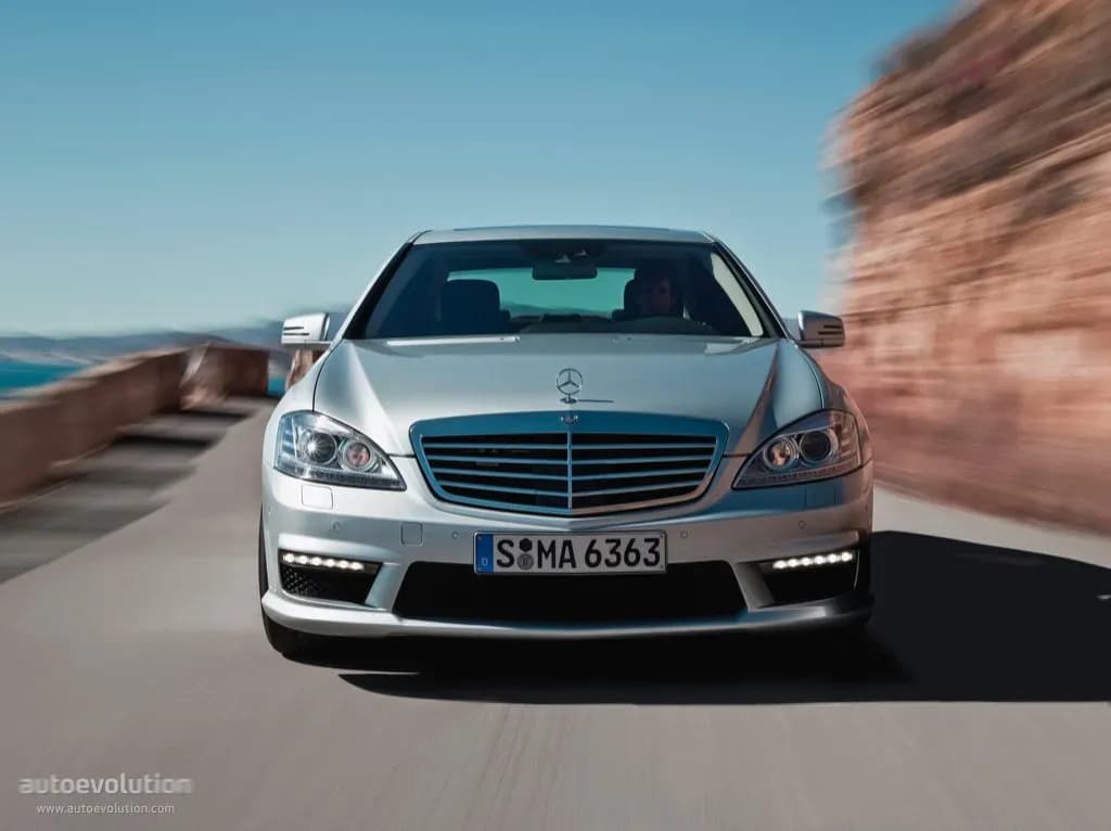 MERCEDES-BENZ-S-Klasse-AMG