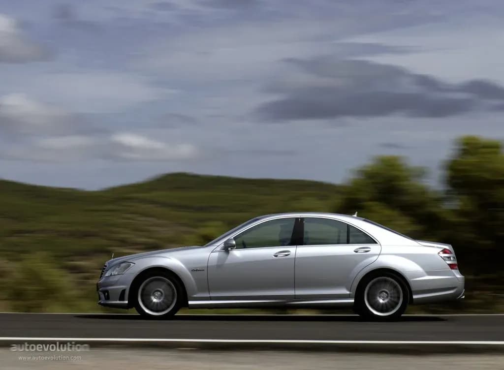 MERCEDES-BENZ-S-Klasse-AMG