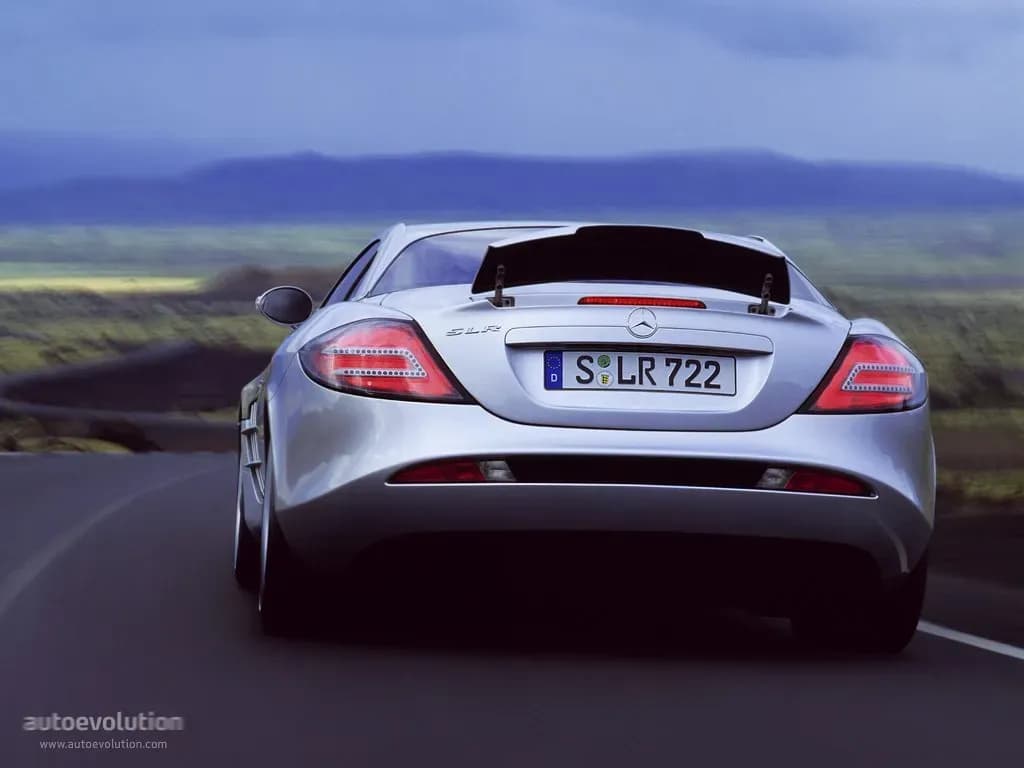 MERCEDES-BENZ-SLR-McLaren