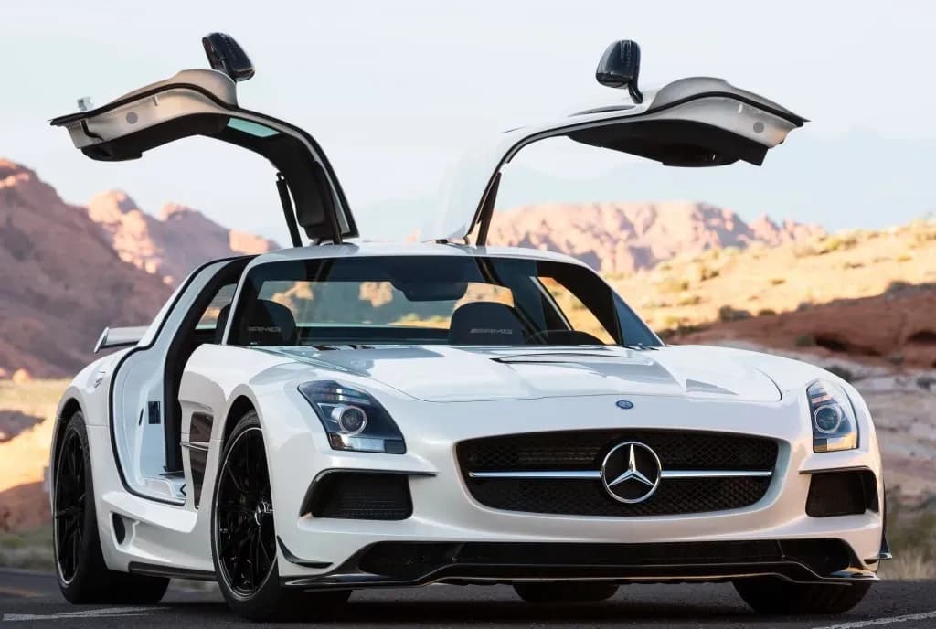 MERCEDES-BENZ-SLS-AMG