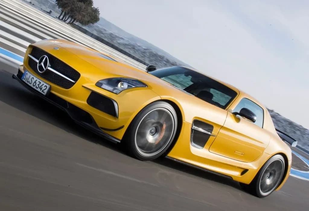 MERCEDES-BENZ-SLS-AMG