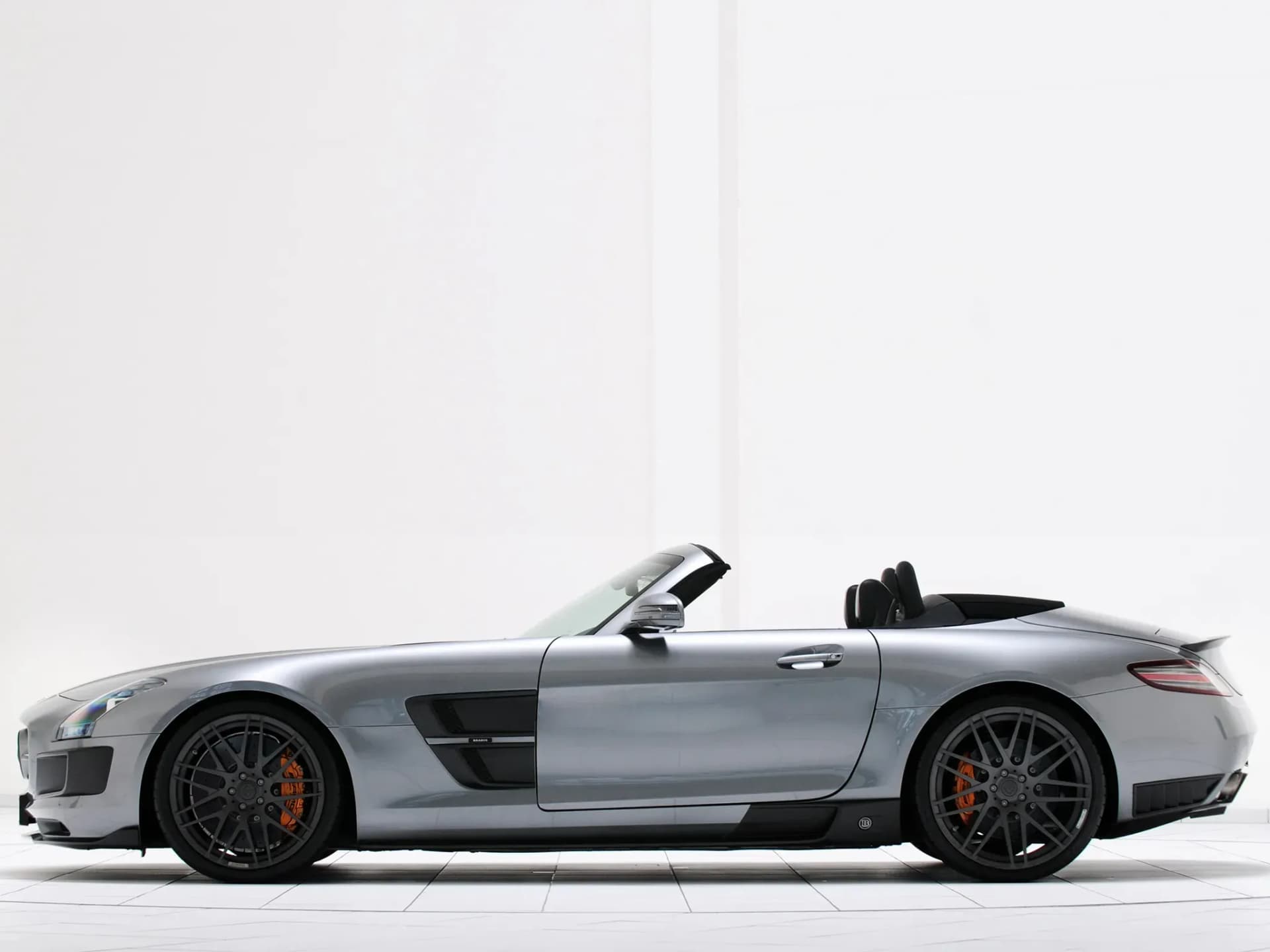 MERCEDES-BENZ-SLS-AMG