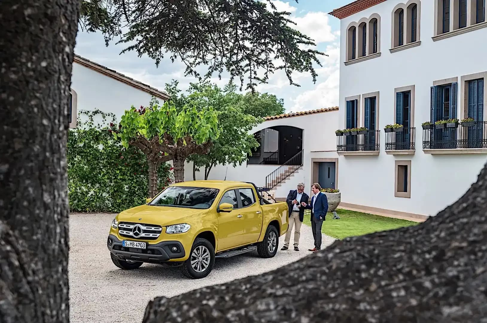 MERCEDES-BENZ-X-Class